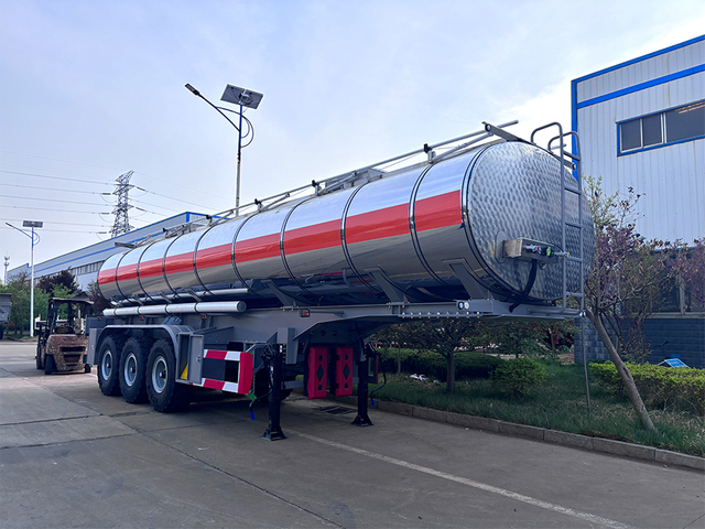3 Axles 50000L Fuel Tanker Trailer