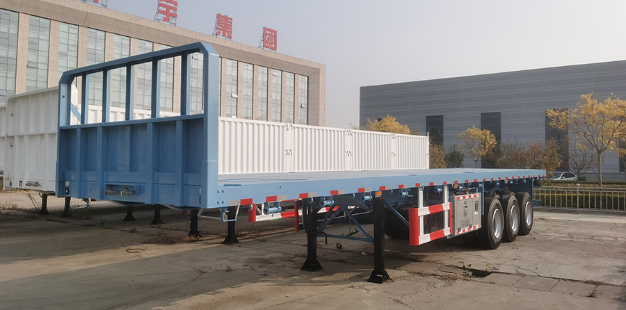 How Should You Transport A Load on A Flatbed Trailer?