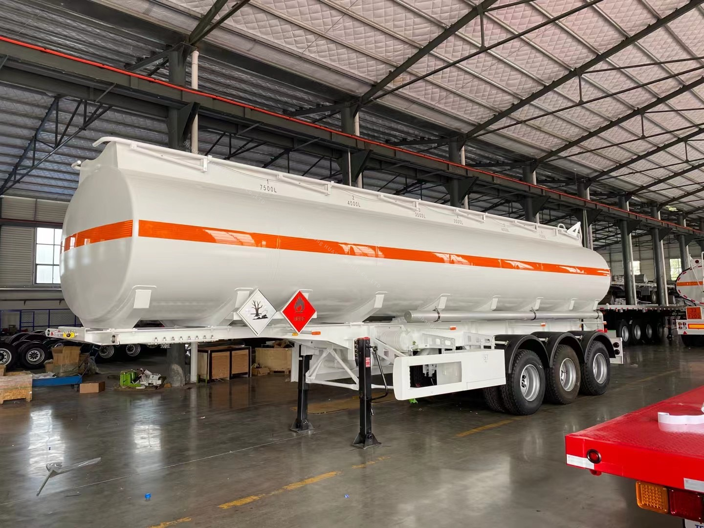 Tir Axle 40000L Diesel Oil Tanker Trailer