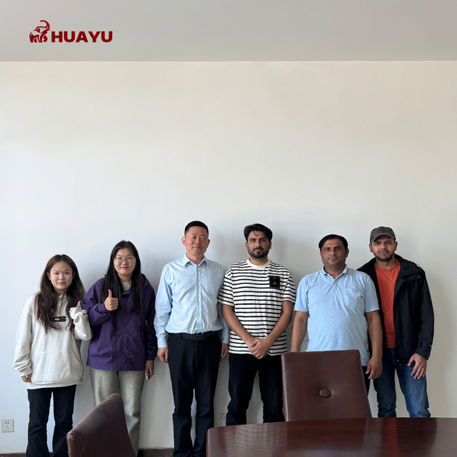 Tanzania, Africa client，Flatbed trailer，Bulk Power Tanker