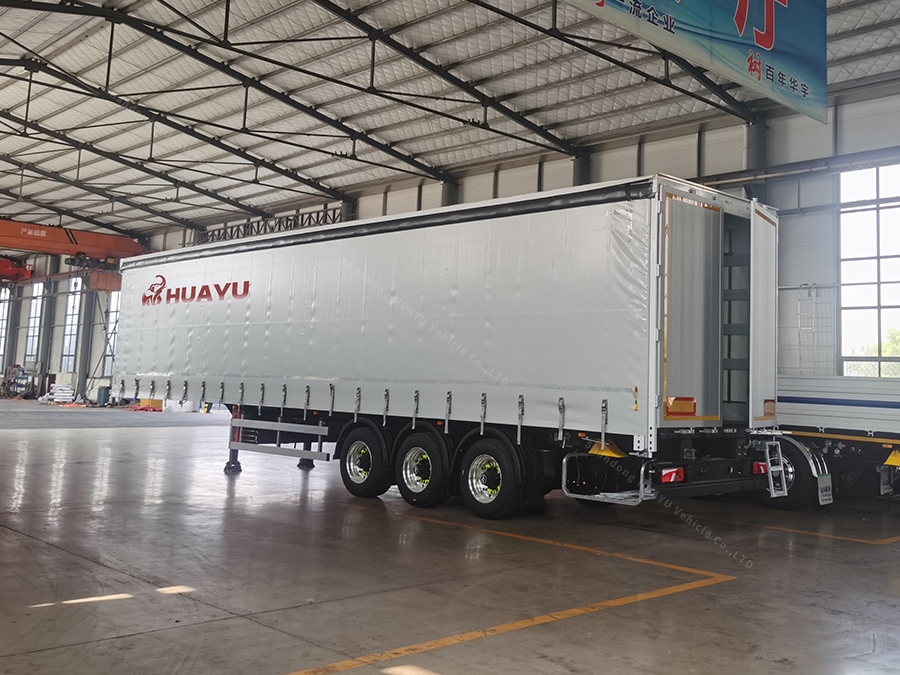 3 Axles Side Curtain Semi Trailer For Sale in Russia