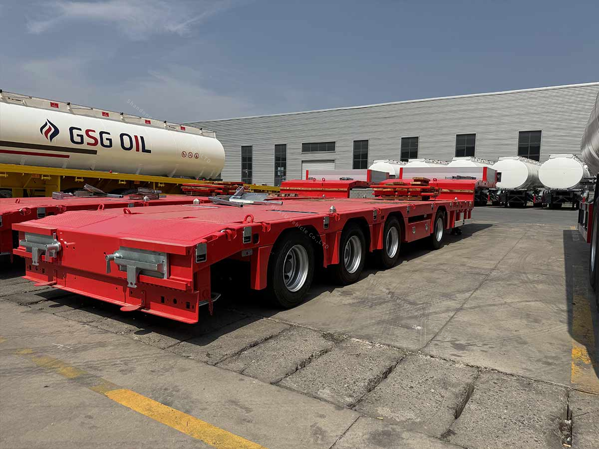 4 Axles Gooseneck Lowboy Trailer For Sale in Russia