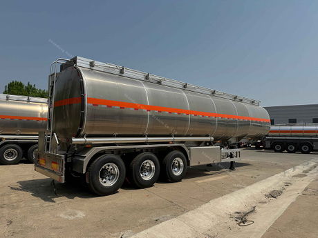news_main_image_45000l-tanker-trailer7701606568370825935.jpg